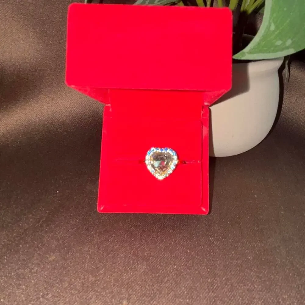 Kurt geiger ring size 7.5 new in box